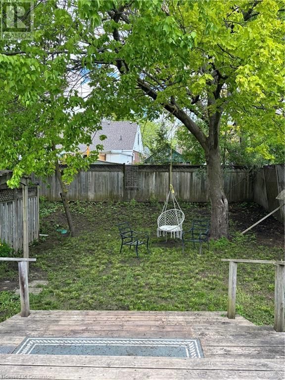 38 ST CLAIR AVENUE Image 16