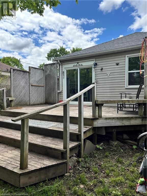 38 ST CLAIR AVENUE Image 17