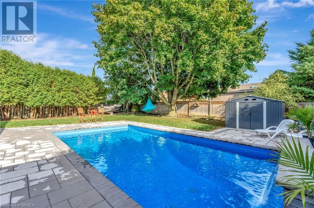 28 AUSTIN CRESCENT Image 40