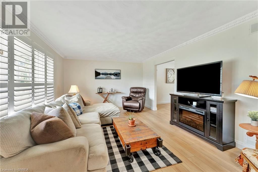 28 AUSTIN CRESCENT Image 6