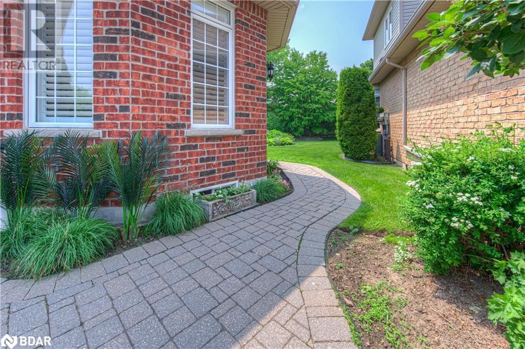 22 - 4280 TAYWOOD DRIVE Image 2