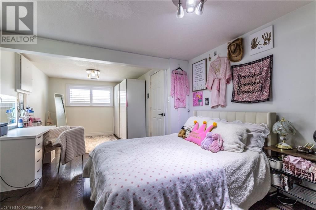 44 OAKHURST CRESCENT Image 23