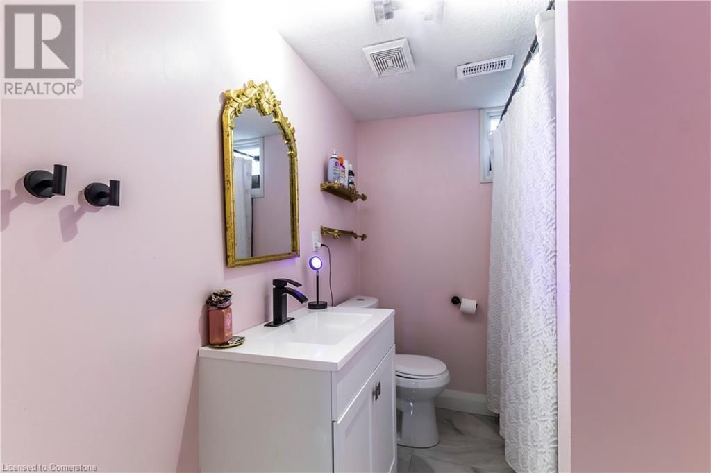44 OAKHURST CRESCENT Image 26