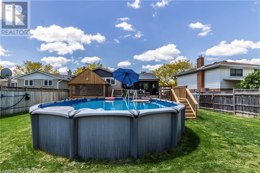 44 OAKHURST CRESCENT Image 33