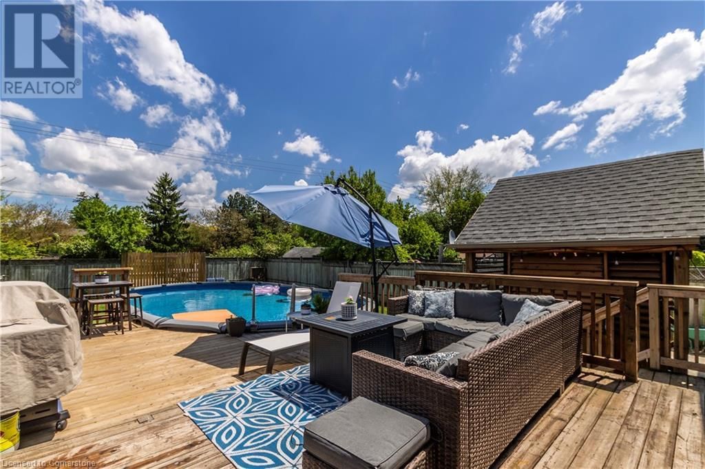 44 OAKHURST CRESCENT Image 37