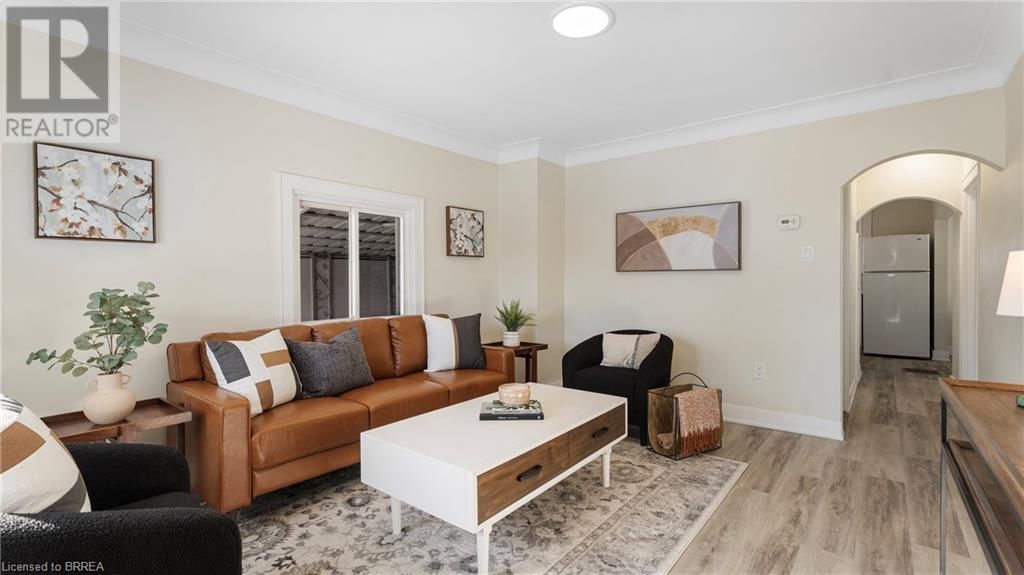 248 SYDENHAM STREET Image 12