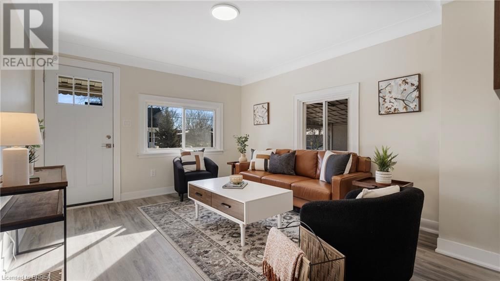 248 SYDENHAM STREET Image 13
