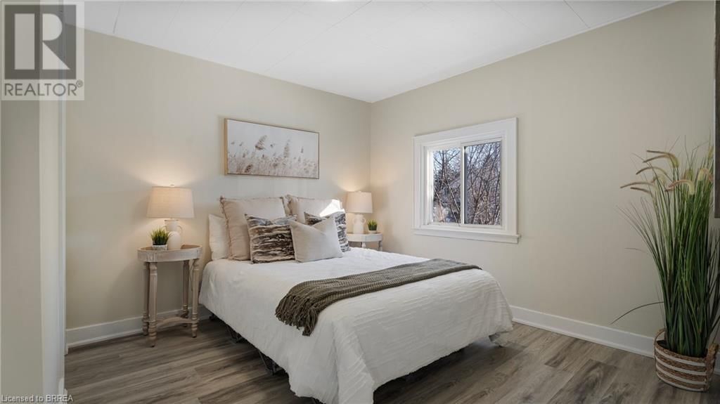 248 SYDENHAM STREET Image 14