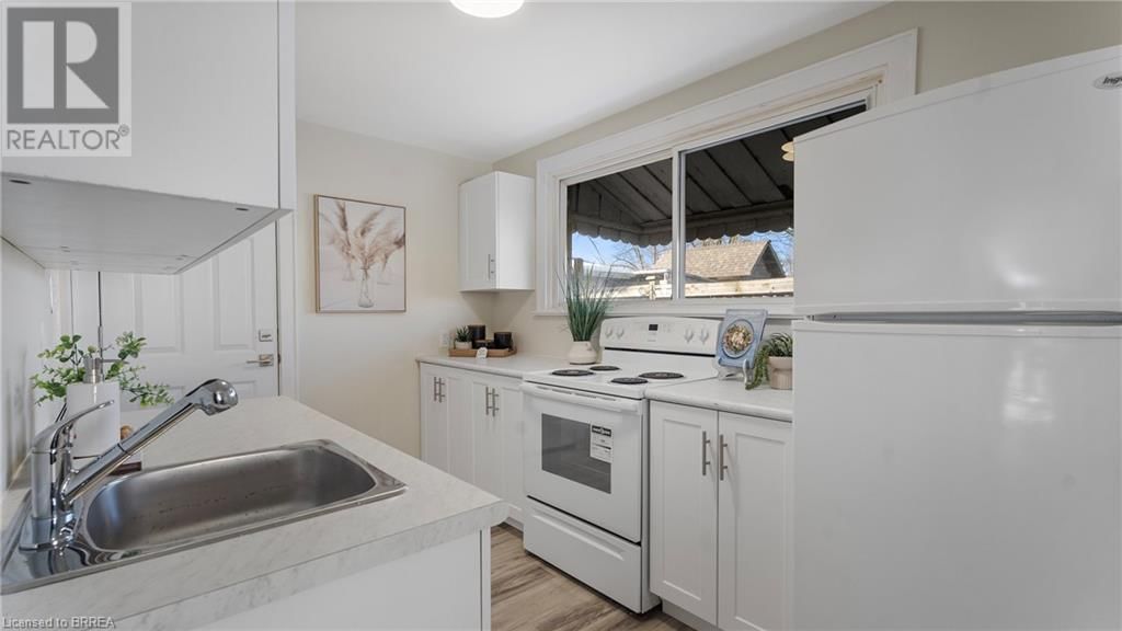 248 SYDENHAM STREET Image 8