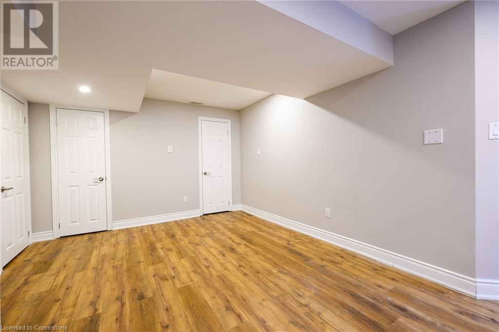 1445 LAURIER AVENUE Image 34
