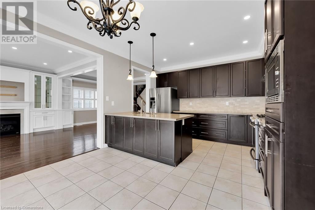 1445 LAURIER AVENUE Image 4