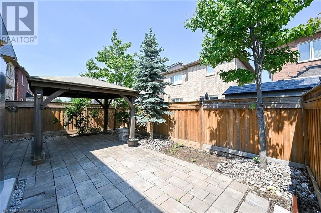 1445 LAURIER AVENUE Image 40