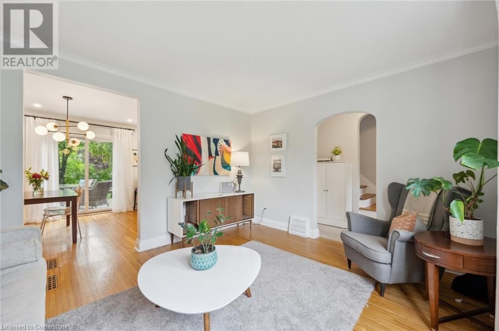 162 MOORE STREET SOUTH Image 9