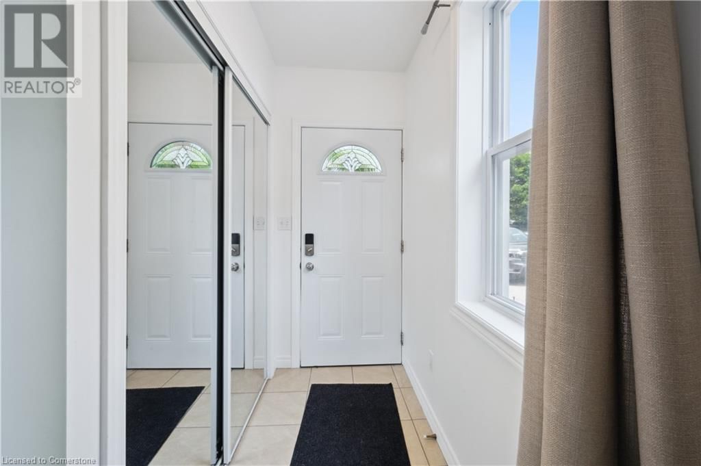 67 WELLINGTON STREET NORTH Image 3
