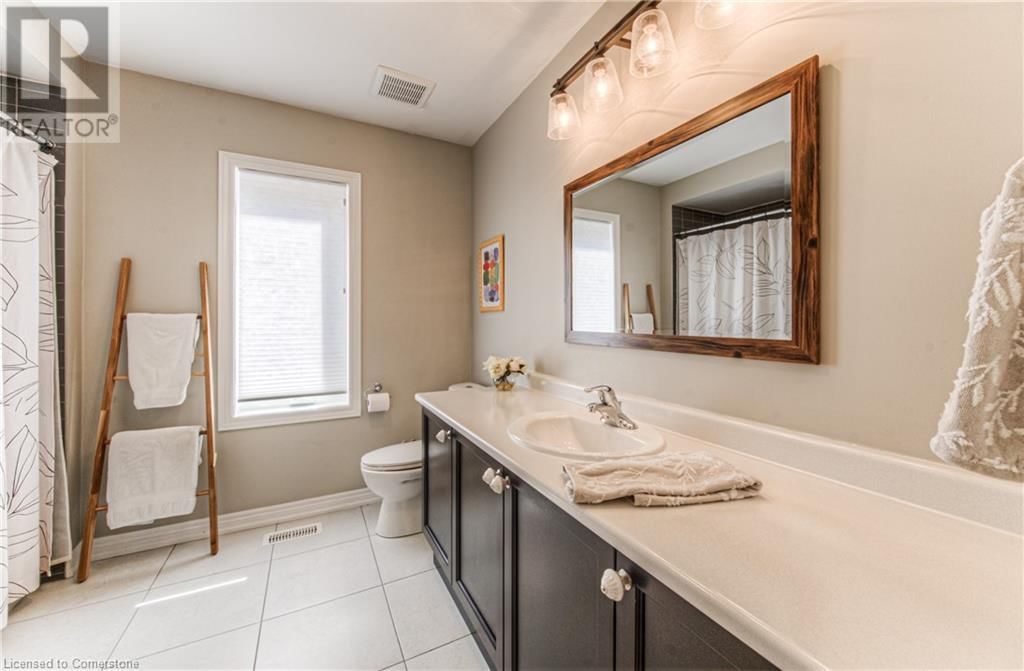 145 HALDIMAND STREET Image 25
