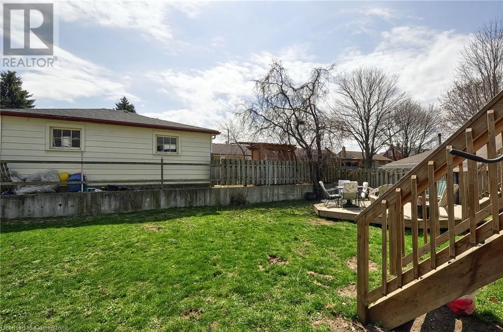 709 FREDERICK STREET Image 20