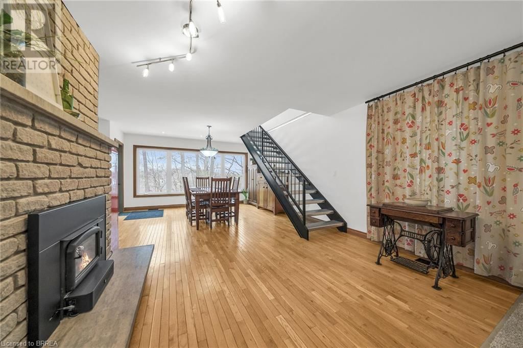 38 GRAND RIVER STREET SOUTH Image 14