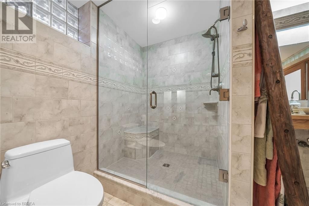 38 GRAND RIVER STREET SOUTH Image 35