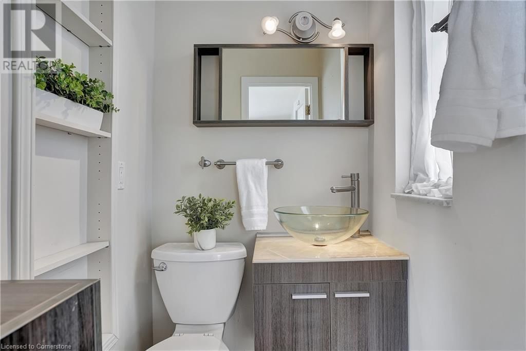 5N - 26 WENTWORTH AVENUE Image 11