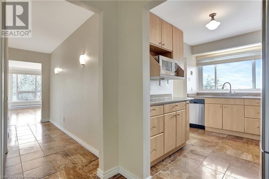 5N - 26 WENTWORTH AVENUE Image 15