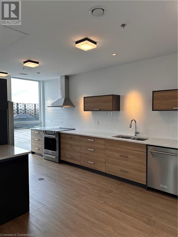 404 - 60 CHARLES STREET WEST Image 28