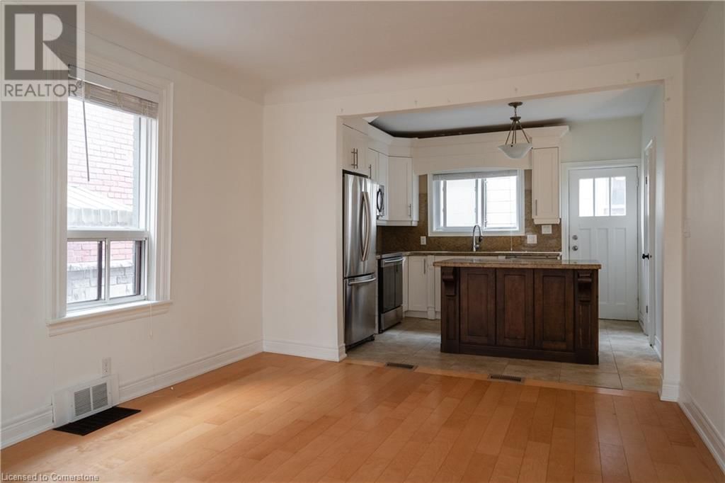 29 CASE STREET Image 12
