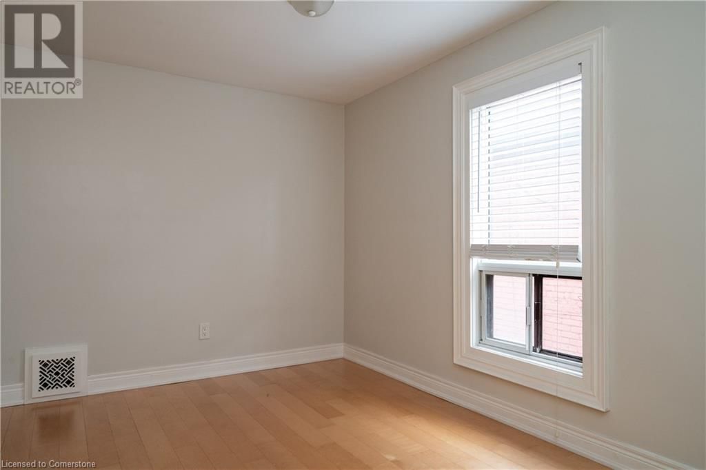 29 CASE STREET Image 22