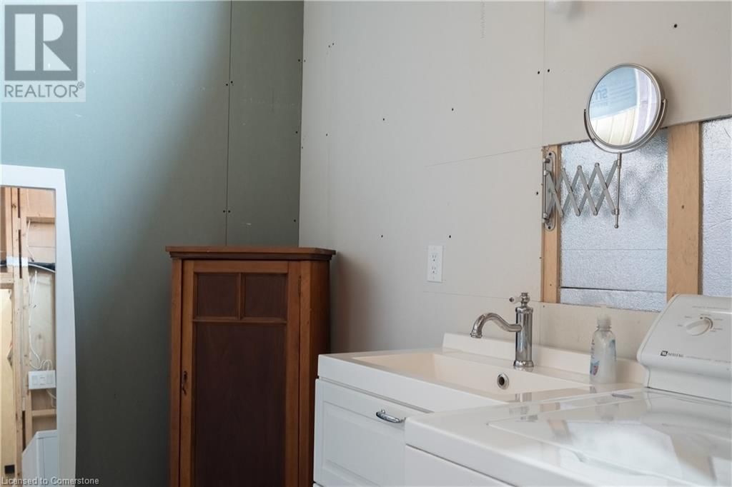 29 CASE STREET Image 43