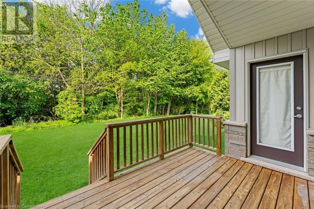 18 RIVERSIDE CIRCLE Image 23