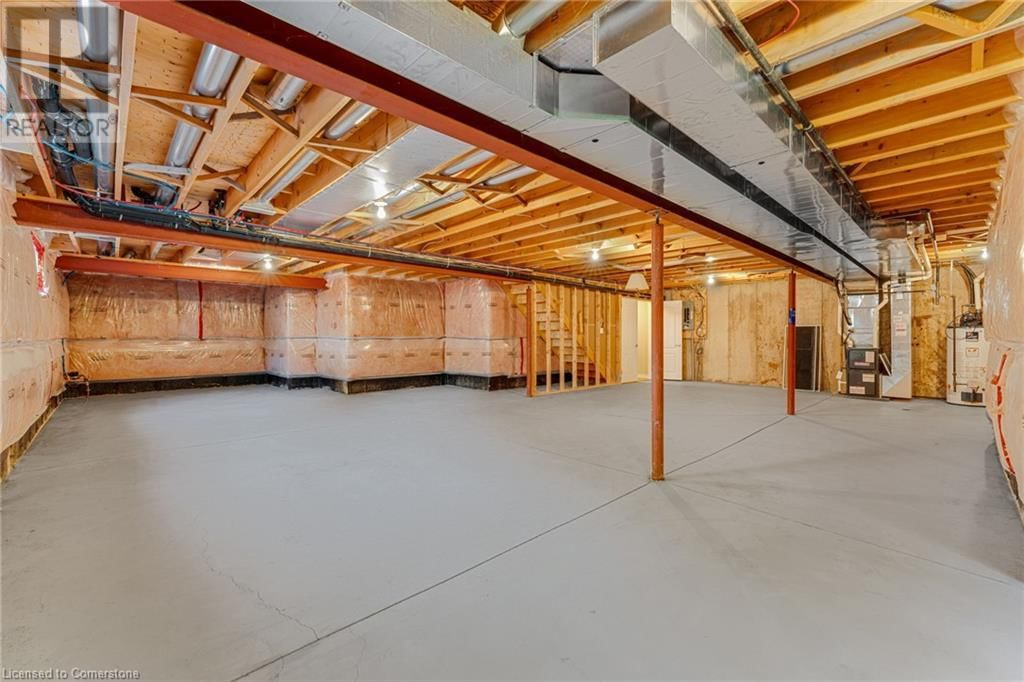 18 RIVERSIDE CIRCLE Image 33