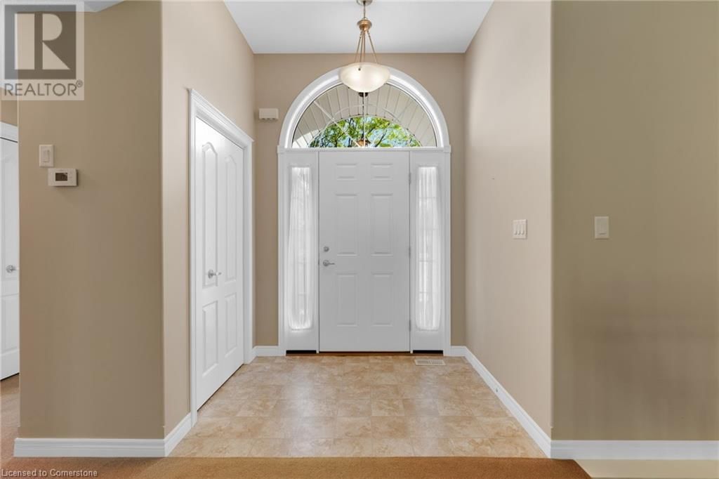 18 RIVERSIDE CIRCLE Image 6