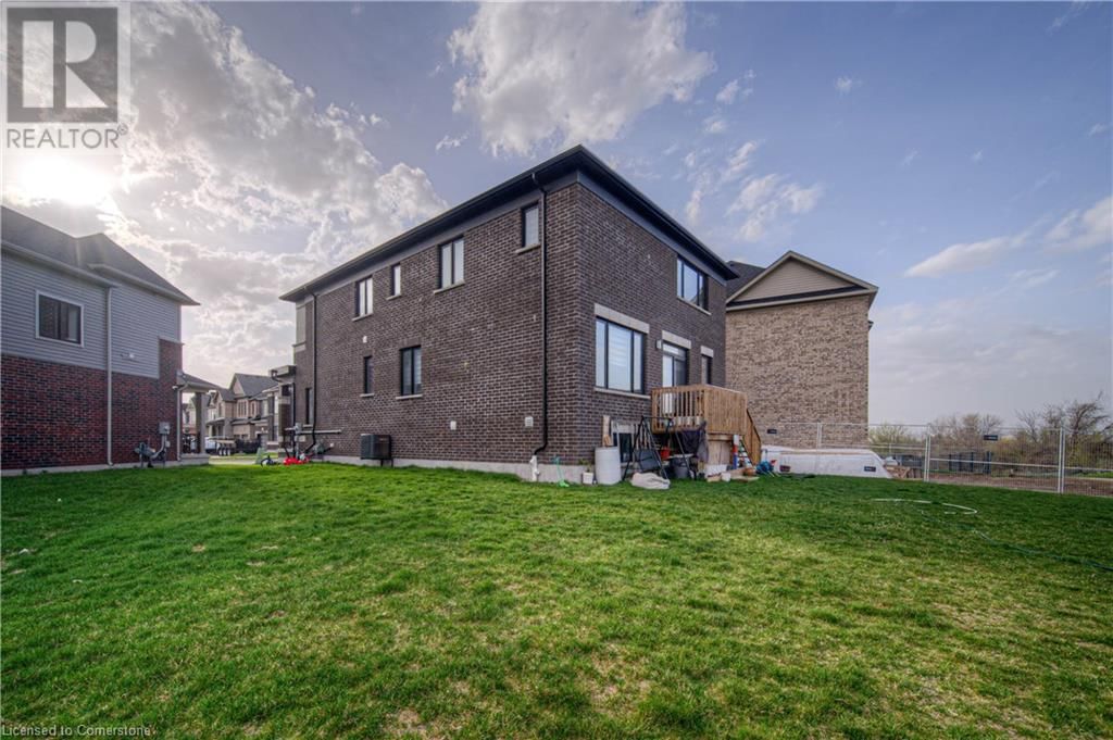 67 CROSSMORE CRESCENT Image 22