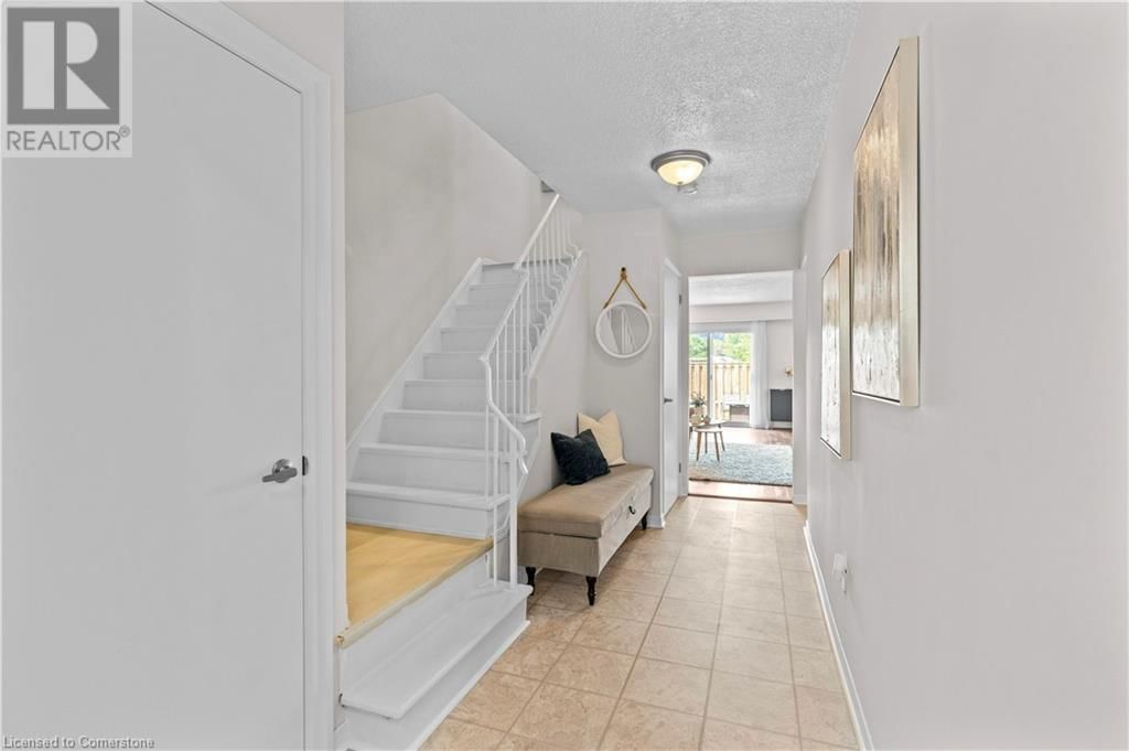 1 - 4197 LONGMOOR DRIVE Image 4