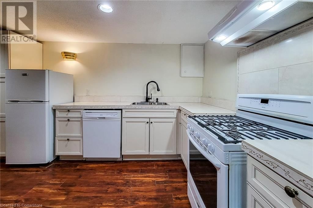35 CLOKE COURT Image 27