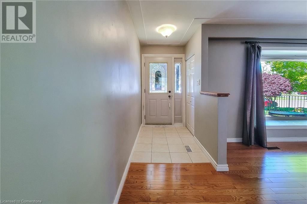 35 CLOKE COURT Image 8