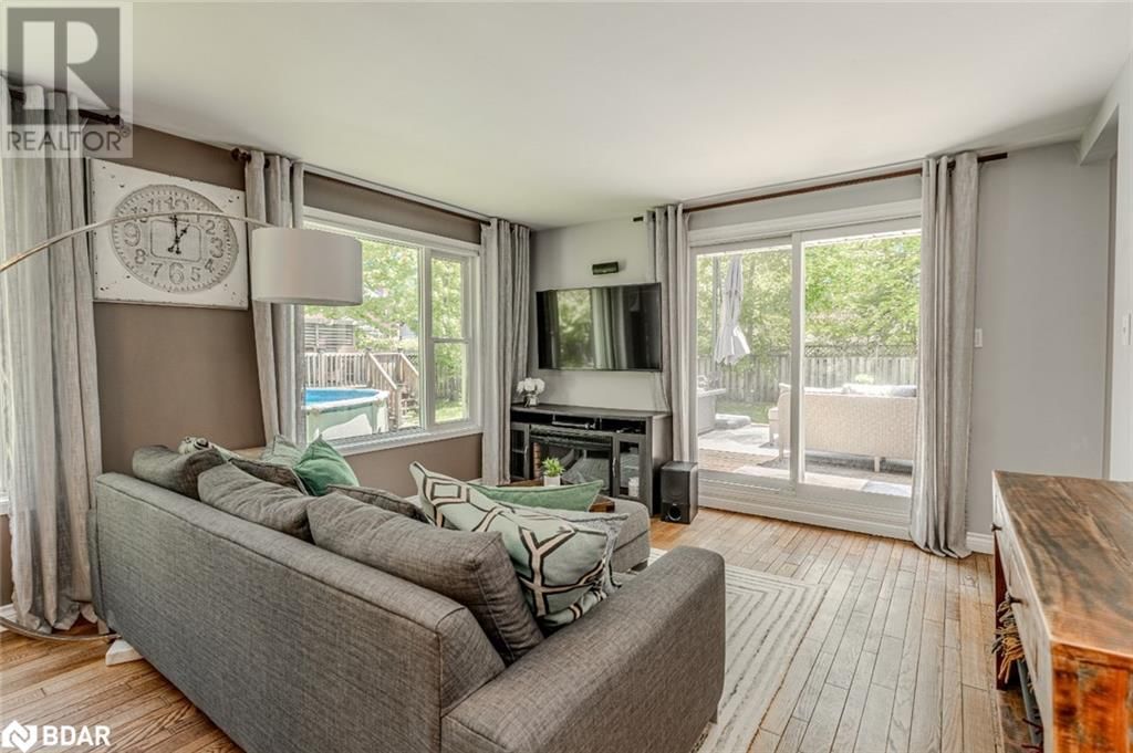 1105 ST VINCENT STREET Image 8