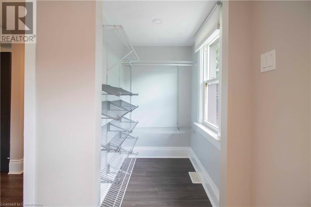 10 MANNING STREET Image 22