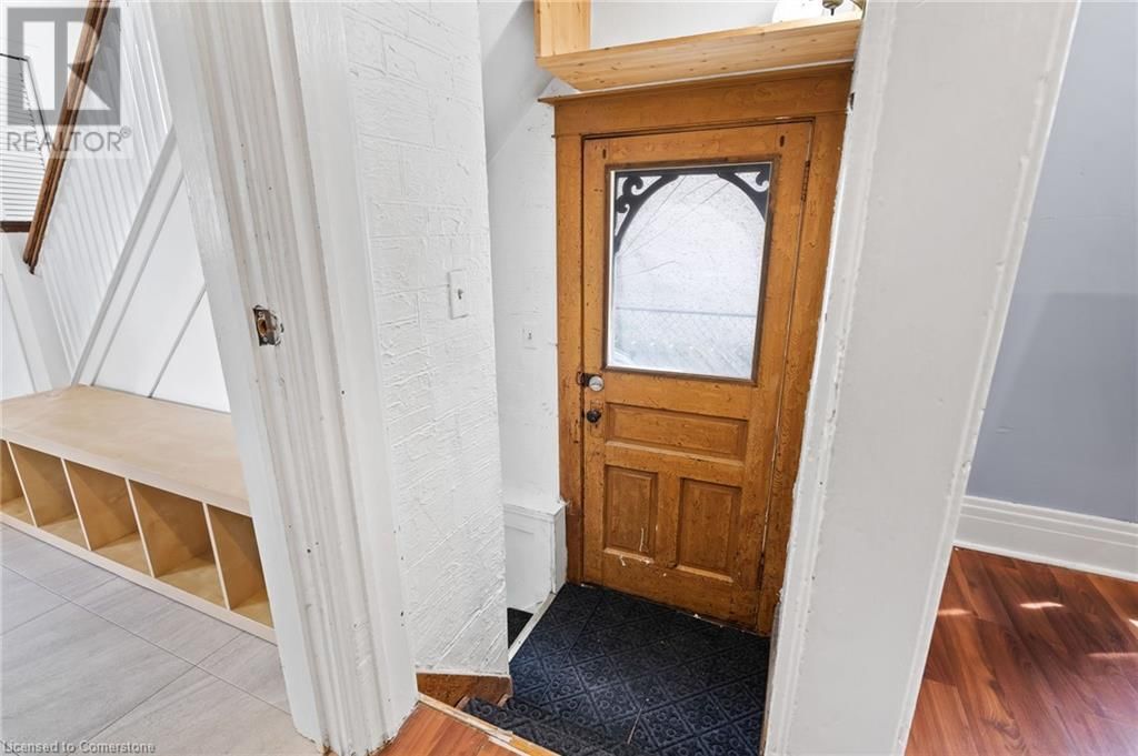 42 CHAPLIN AVENUE Image 18