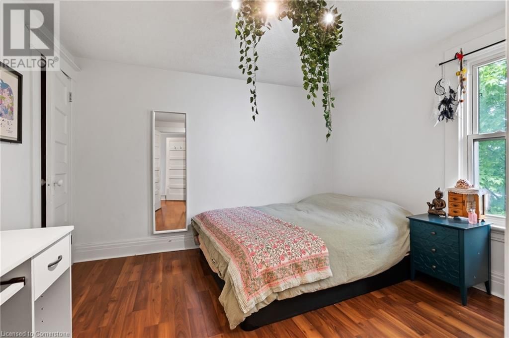 42 CHAPLIN AVENUE Image 20