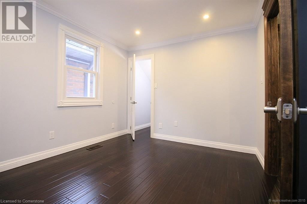 71 PAISLEY AVENUE NORTH Image 11