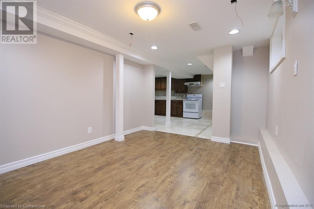 71 PAISLEY AVENUE NORTH Image 20