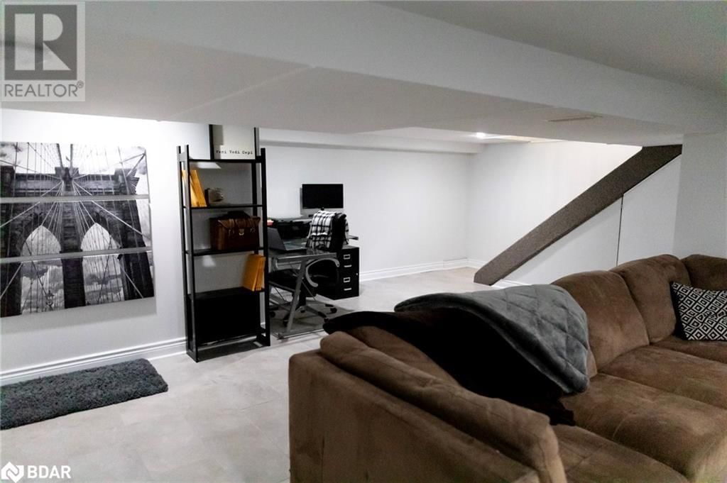 22 ROBERT DRIVE Image 18