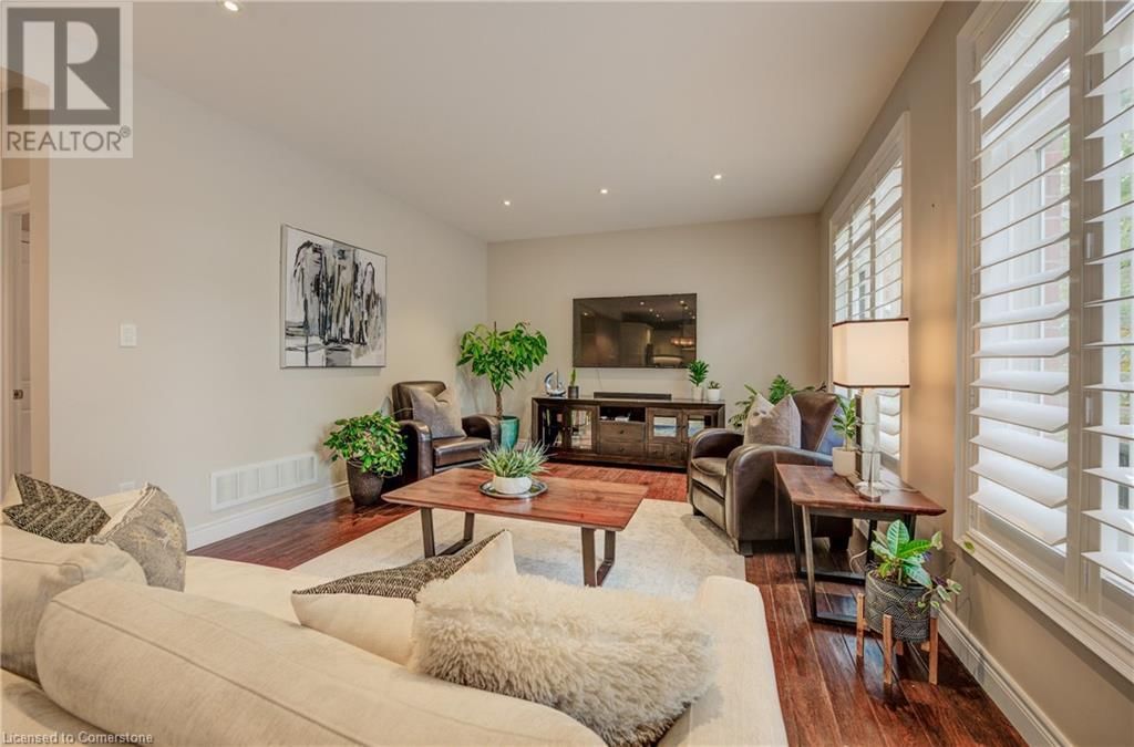 35 FERN AVENUE Image 11