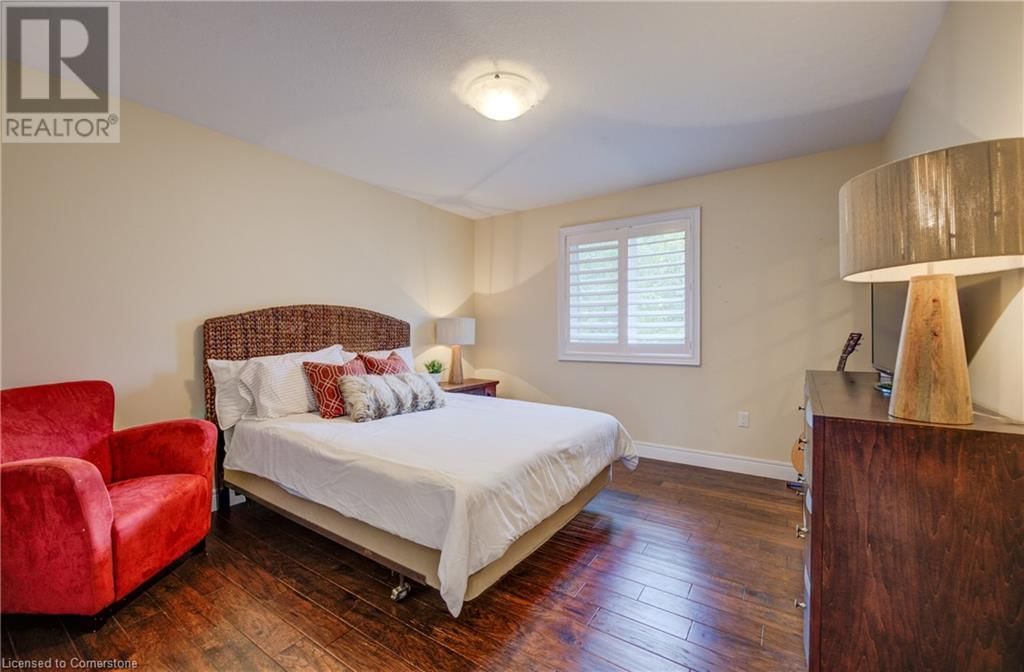 35 FERN AVENUE Image 20