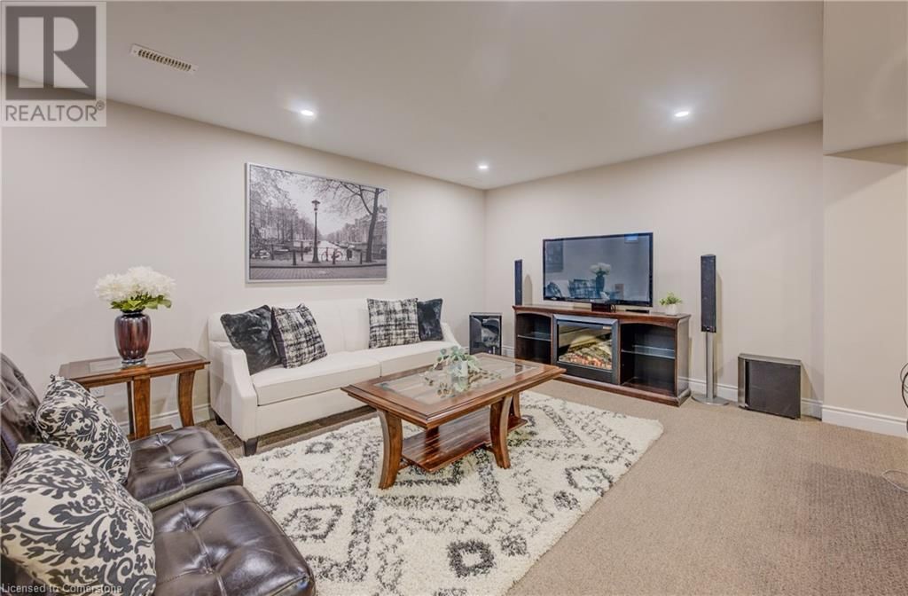 35 FERN AVENUE Image 27