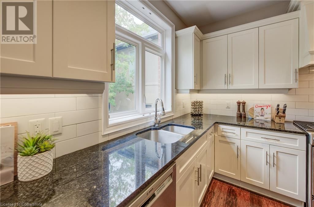 35 FERN AVENUE Image 9
