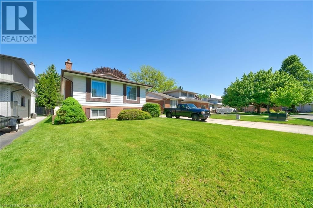 13 MEADOWBROOK CRESCENT Image 1