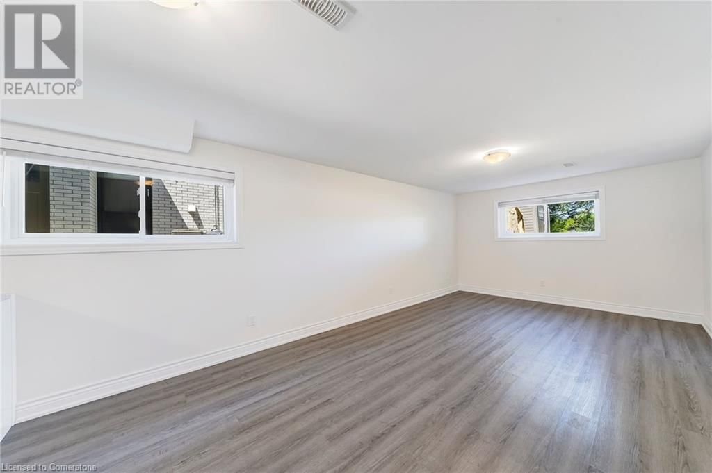 13 MEADOWBROOK CRESCENT Image 7