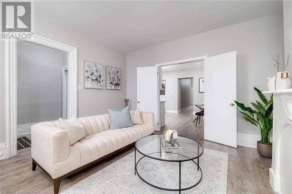 125 CATHCART STREET Image 4