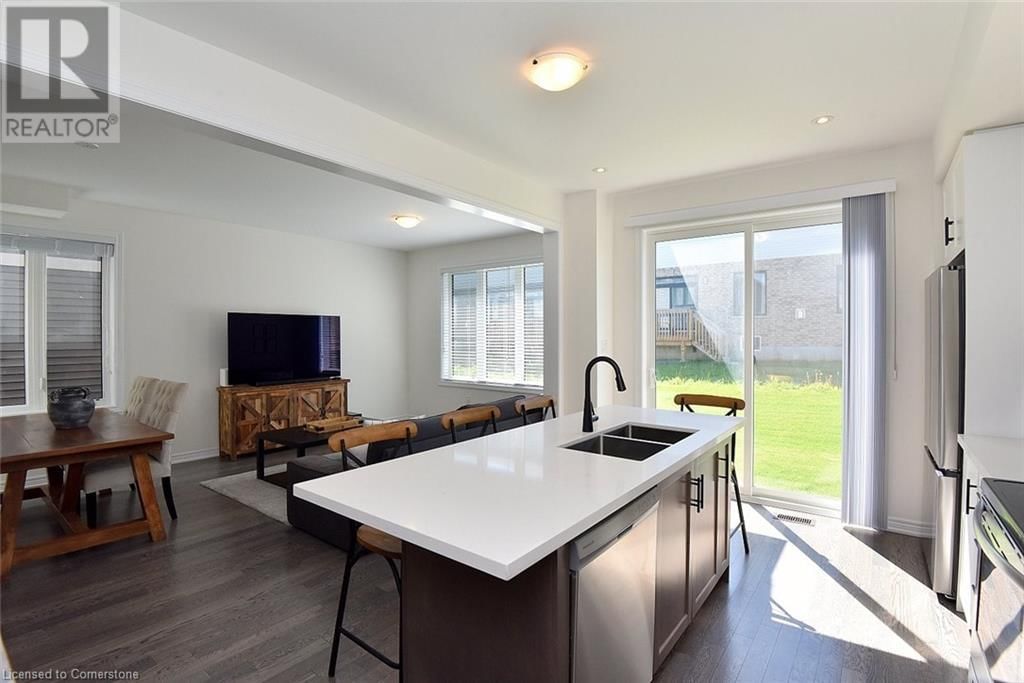 171 BLACKBIRD WAY Image 12